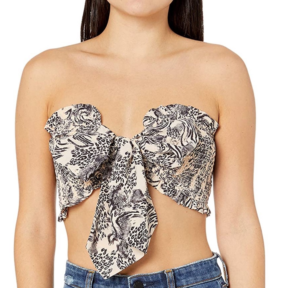 J.O.A. Women's Tie Front Strapless Bandeau Top Med